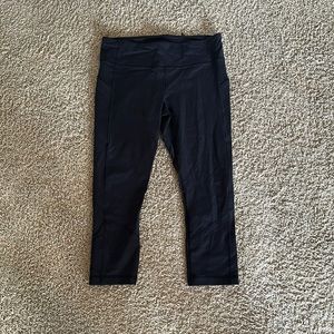 Size 10 black lulu lemon leggings